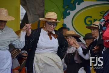 Folclore, artesanía, zumba y fotografía se dan la mano en Los Llanos (Foto Francisco Javier Santana y TA)